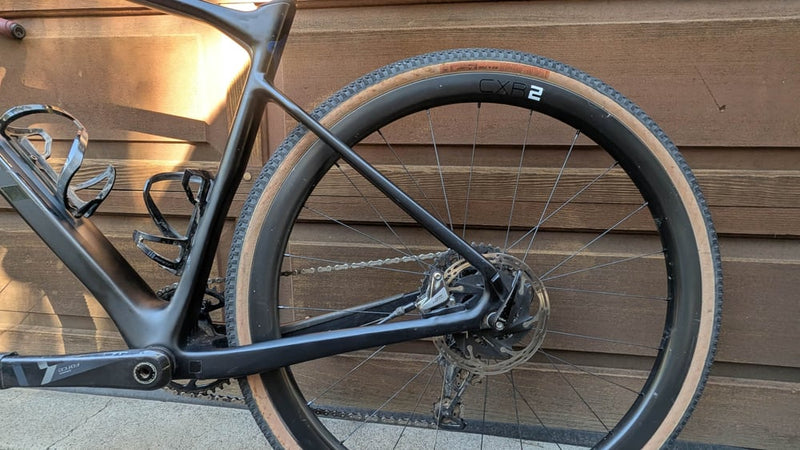 Load image into Gallery viewer, DEMO - Giant Revolt Advanced Pro 1 Carbon Gravel Bike, Size M/L
