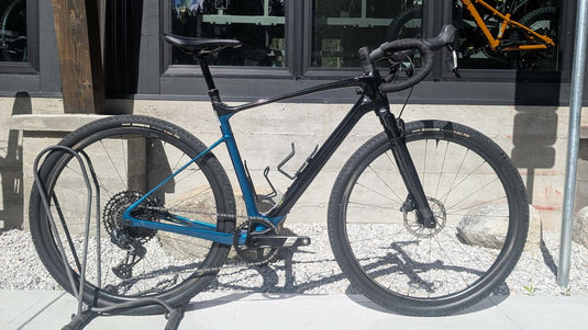 DEMO - Giant Revolt X Advanced Pro 2 Carbon Gravel Bike, Size M/L